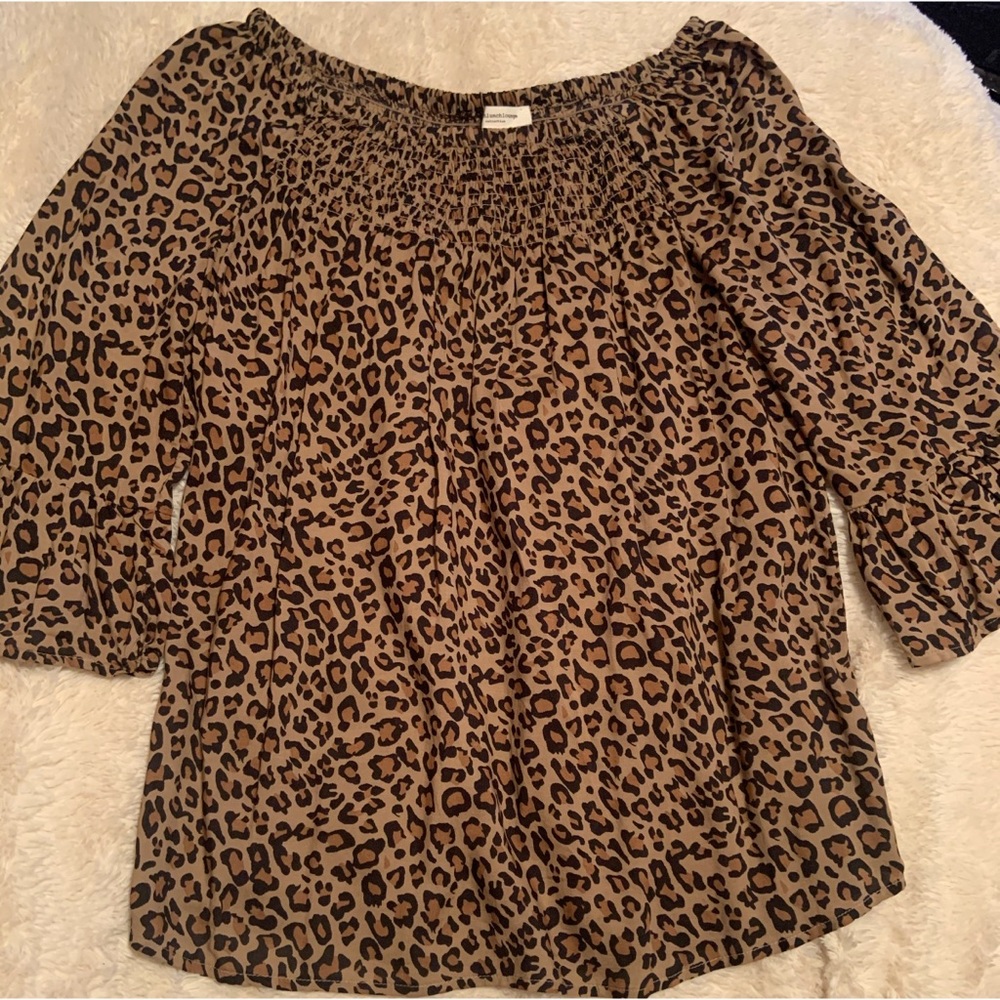 Beachlunchlounge animal print top- Medium